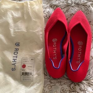 NEW Rothy’s pointed toe flats. Size 7. Bright Red.